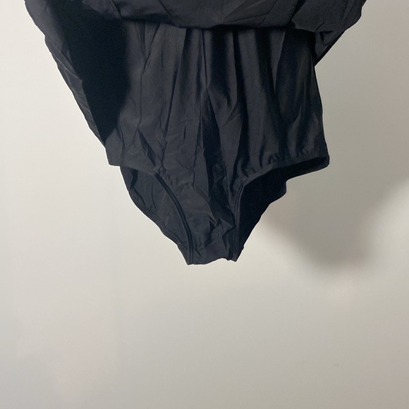 NWT, Swimsuits for all,  Women’s One Piece Swimsuit, Size 12 - Picture 4 of 10